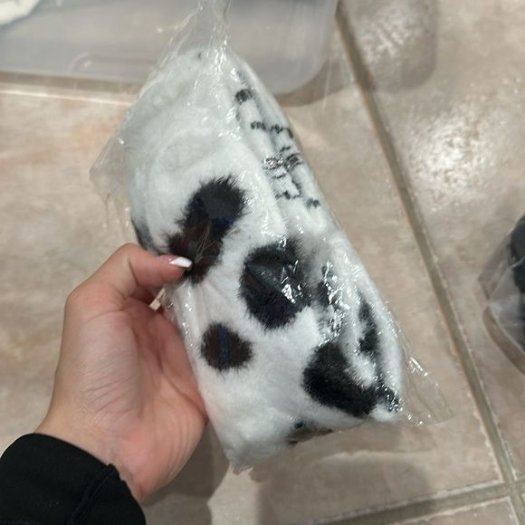 Cow print 2 pair bundle of socks - Picture 3 of 3